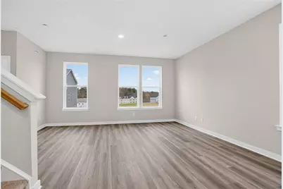 704 Olivia St, Collier Township, PA 15205 - Photo 14