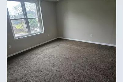 1935 Delaware Ave #201, Pittsburgh, PA 15218 - Photo 2