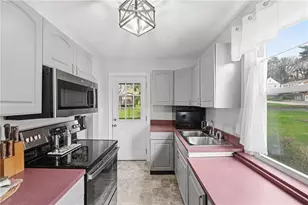 137 E Pennview St, Pittsburgh, PA 15223 - Photo 14