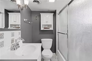 137 E Pennview St, Pittsburgh, PA 15223 - Photo 22