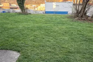 1025 Kenneth Ave, New Kensington, PA 15068 - Photo 2