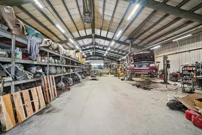 735 Perry Hwy, Lancaster Township, PA 16037 - Photo 4