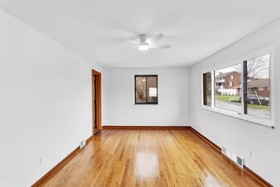 107 Tarpon Dr, Pittsburgh, PA 15212 - Photo 10