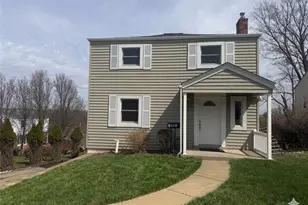 3309 Woodvue Dr, Pittsburgh, PA 15227 - Photo 1