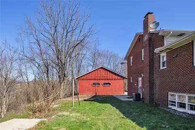 1060 Pittsburgh Rd, Middlesex Township, PA 16059 - Photo 8