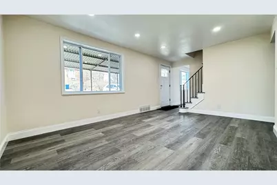 140 Orchard Dr, Pittsburgh, PA 15235 - Photo 6