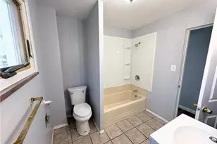 1020 Lakewood Ave, Elliott, PA 15220 - Photo 6