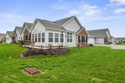 1254 Sandy Ridge Dr, Buffalo Township, PA 16055 - Photo 4