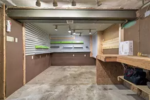 5167 Janie Dr, Pittsburgh, PA 15227 - Photo 30