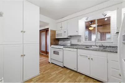 5167 Janie Dr, Pittsburgh, PA 15227 - Photo 10