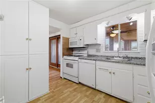 5167 Janie Dr, Pittsburgh, PA 15227 - Photo 10