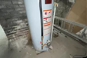 1513 Manhattan St, Pittsburgh, PA 15233 - Photo 10