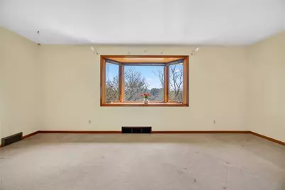 105 Clearview Dr, Economy, PA 15005 - Photo 8