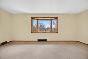 105 Clearview Dr, Economy, PA 15005 - Photo 8