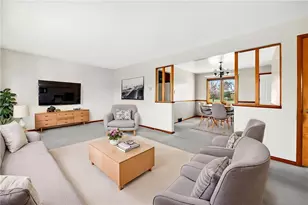 105 Clearview Dr, Economy, PA 15005 - Photo 6