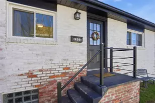 2833 Oak St, Bethel Park, PA 15102 - Photo 4