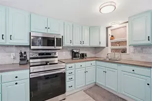 2833 Oak St, Bethel Park, PA 15102 - Photo 10