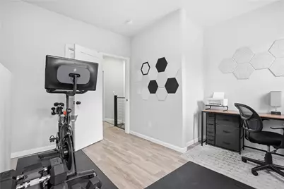 4615 Plummer Street, Pittsburgh, PA 15201 - Photo 24