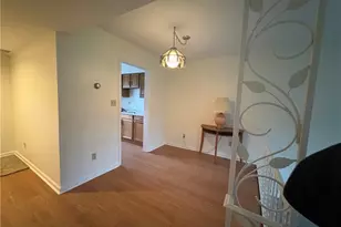 1034 Pennsbury Blvd, Pittsburgh, PA 15205 - Photo 4