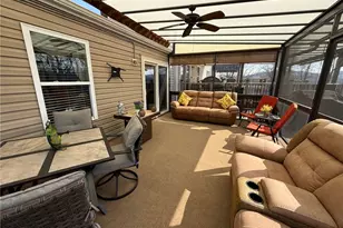 206 Cherry Bark Dr, Harrison Township, PA 15065 - Photo 4