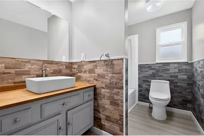 201 Golf Ave, Ellport, PA 16117 - Photo 14