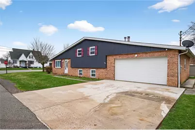 201 Golf Ave, Ellport, PA 16117 - Photo 2