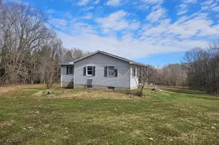 17562 Round Top Rd, Hayfield, PA 16335 - Photo 4