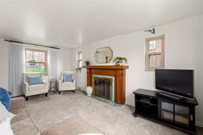 2027 Brookfield Rd, Scott Township, PA 15243 - Photo 4