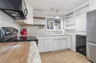 142 Twin Lakes Dr, Jackson Township, PA 16063 - Photo 22