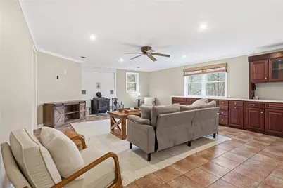 142 Twin Lakes Dr, Jackson Township, PA 16063 - Photo 10