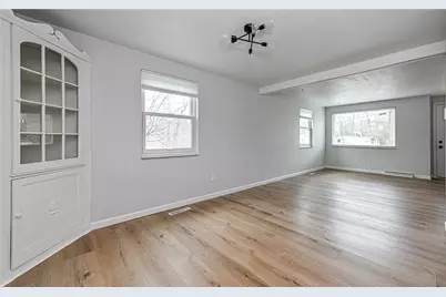 3900 Bonita Dr, Hampton, PA 15101 - Photo 4