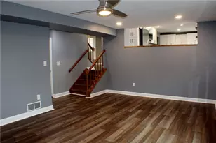 9462 Peebles Rd, Pittsburgh, PA 15101 - Photo 16