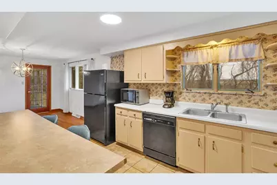 15 Pleasant Dr, Monessen, PA 15062 - Photo 14