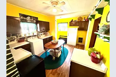 1206 Chestnut St, Connellsville, PA 15425 - Photo 16