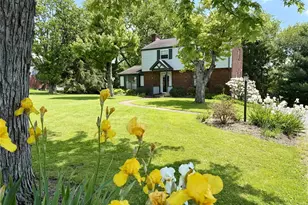 5404 Peach Dr, Richland, PA 15044 - Photo 1
