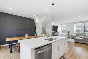 2013 Cade Dr, Monaca, PA 15061 - Photo 8