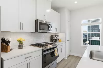 2013 Cade Dr, Monaca, PA 15061 - Photo 6