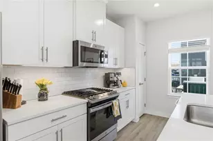 2013 Cade Dr, Monaca, PA 15061 - Photo 6