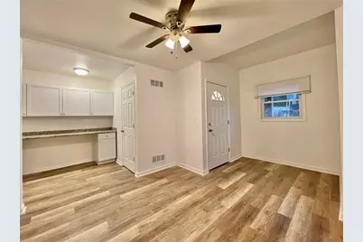 860 Pennsylvania Ave, Coraopolis, PA 15108 - Photo 6