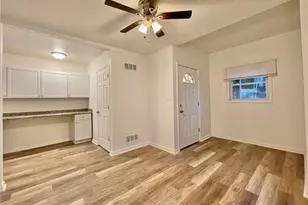 860 Pennsylvania Ave, Coraopolis, PA 15108 - Photo 6