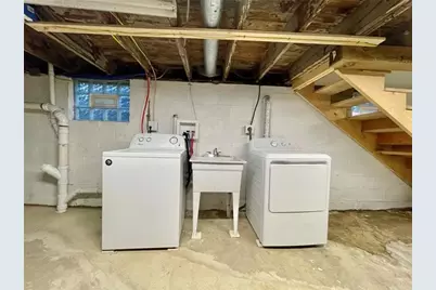 860 Pennsylvania Ave, Coraopolis, PA 15108 - Photo 16