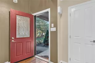 1585 Stone Mansion Dr, Pittsburgh, PA 15143 - Photo 4