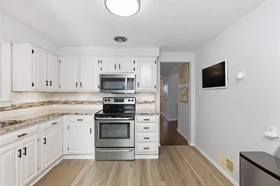 2443 Saunders Station Rd, Monroeville, PA 15146 - Photo 10