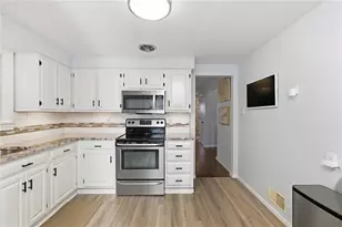 2443 Saunders Station Rd, Monroeville, PA 15146 - Photo 10