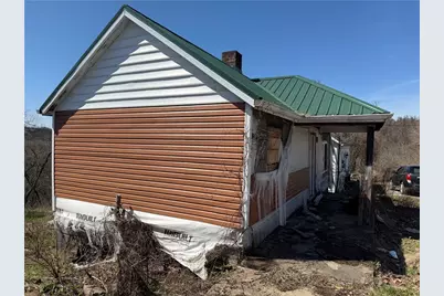 1348 Paradise Ave, Washington Township, PA 15012 - Photo 2