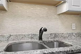 5 Bayard Rd, Pittsburgh, PA 15213 - Photo 10