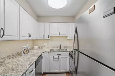 5 Bayard Rd #520, Pittsburgh, PA 15213 - Photo 12