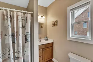 1010 Country Club Dr, Penn Twp, PA 15644 - Photo 8