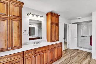 1010 Country Club Dr, Penn Twp, PA 15644 - Photo 12