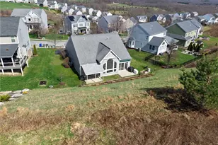 252 Estates Dr, Richland, PA 15044 - Photo 2